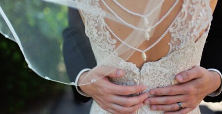 5 tips for selecting the perfect wedding photographer